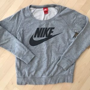 Nike crewneck